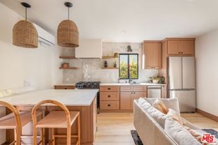 1031 1/2 Havenhurst Dr - Photo 1 of 1