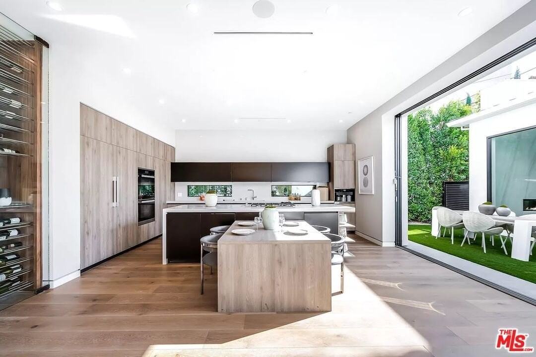 723 N Orlando Ave - Photo 3 of 11