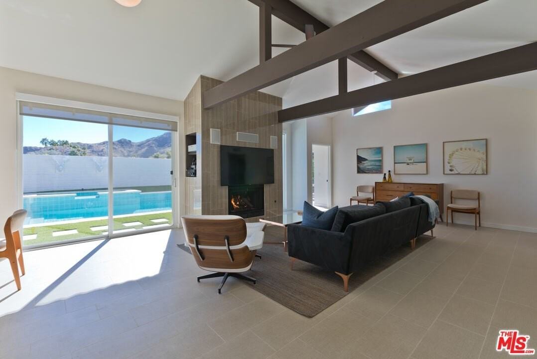 3545 Ridgeview Cir - Photo 3 of 22