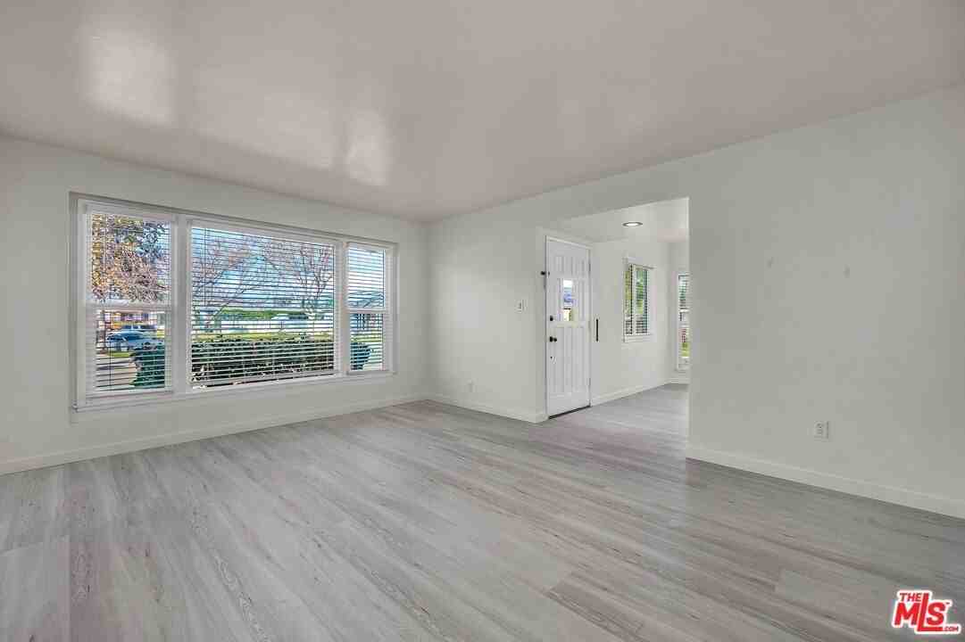 6272 Silva St - Photo 3 of 24