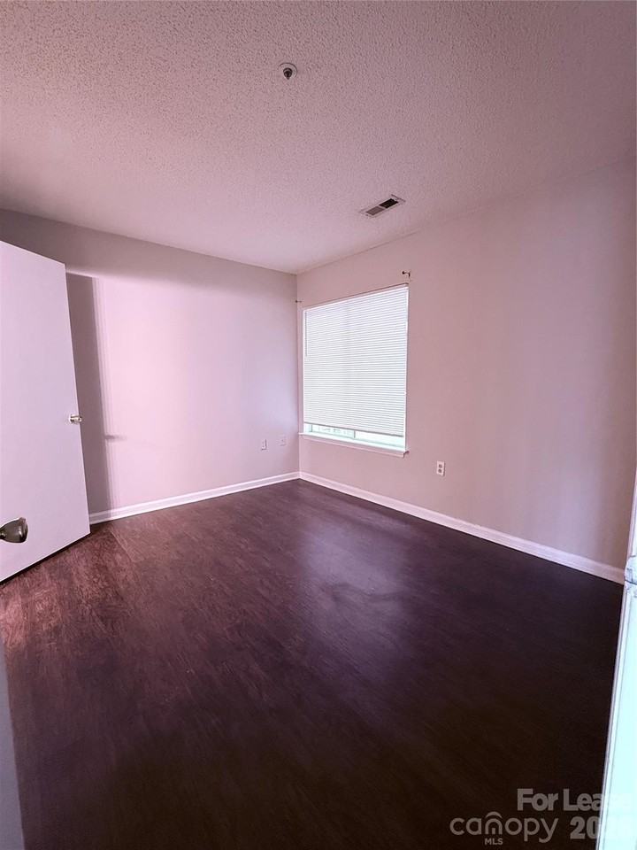 10008 Graduate Ln Apt C #C - Photo 7 of 16