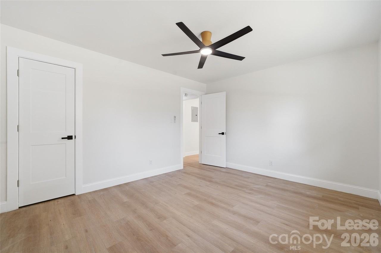 1314 Anderson St - Photo 7 of 10