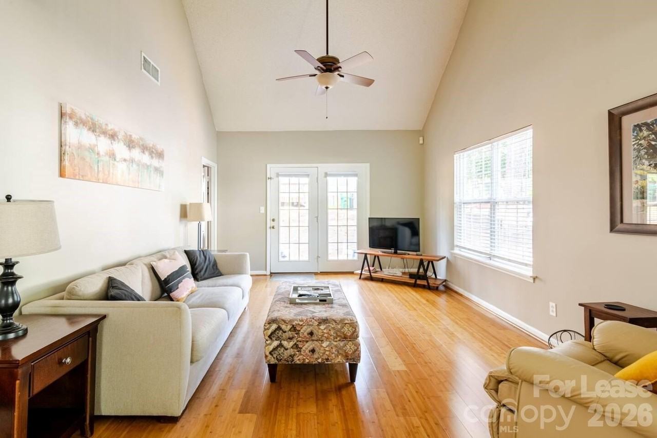 8263 Southgate Commons Dr - Photo 2 of 28