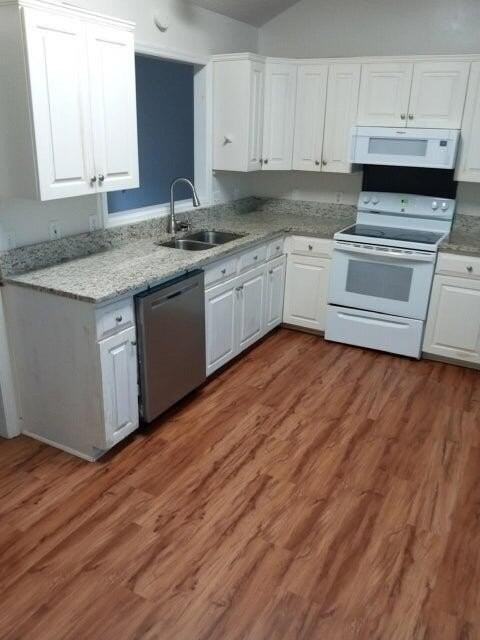 1307 Starling Rd - Photo 4 of 9