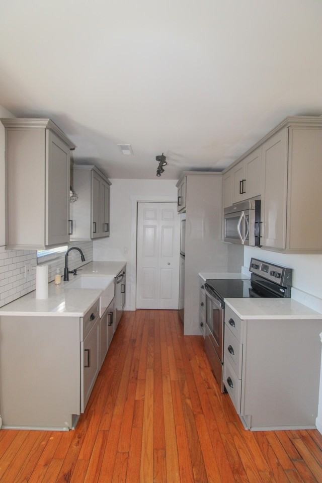 2004 Vestry Dr - Photo 7 of 20