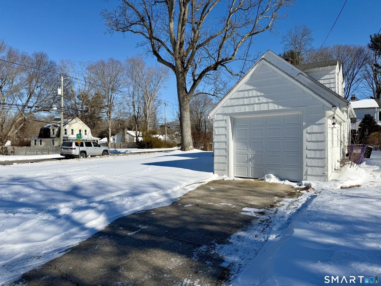 43 Neck Rd - Photo 4 of 37