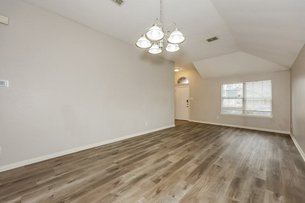 6711 Waterlilly Dr - Photo 6 of 16