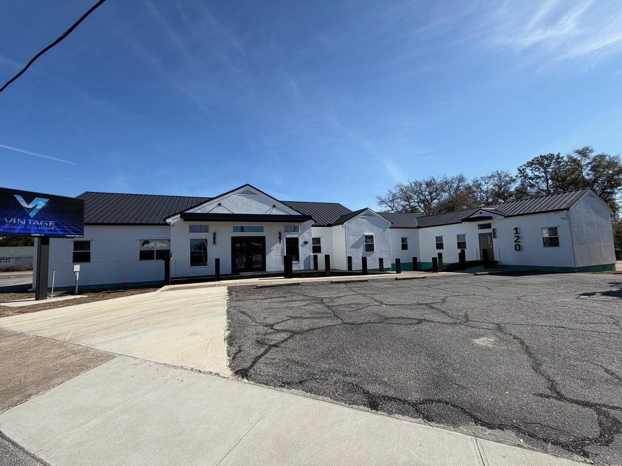 120 S John Sims Pkwy Ste C #C - Photo 3 of 12