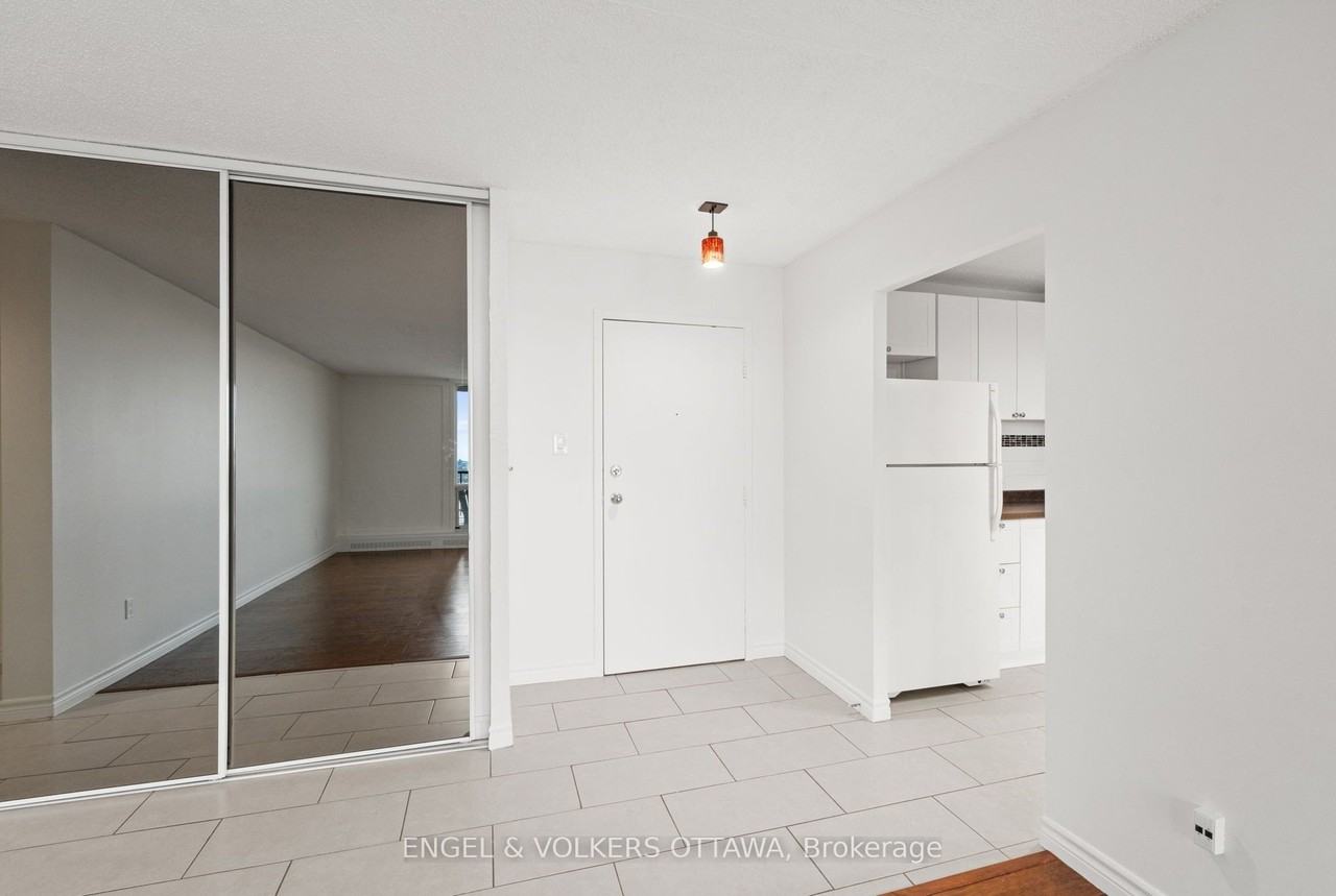 665 Las Brisas Apts. - Photo 2 of 32