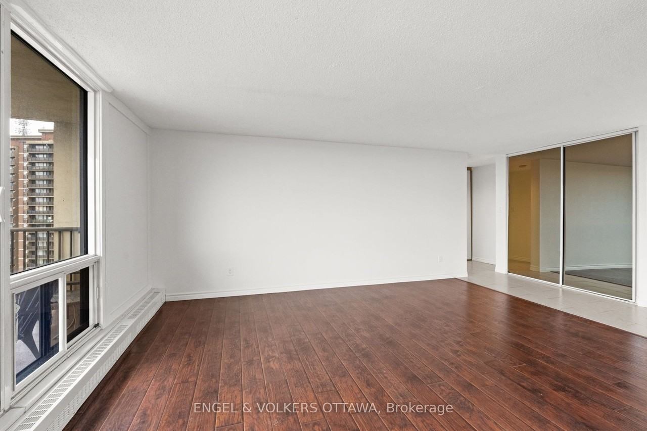 665 Las Brisas Apts. - Photo 5 of 32