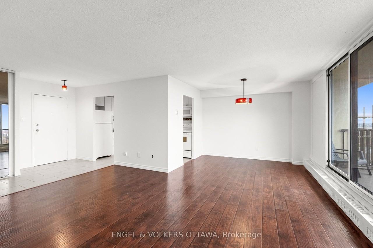 665 Las Brisas Apts. - Photo 7 of 32