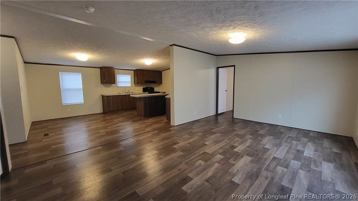 385 Burns Rd - Photo 2 of 14