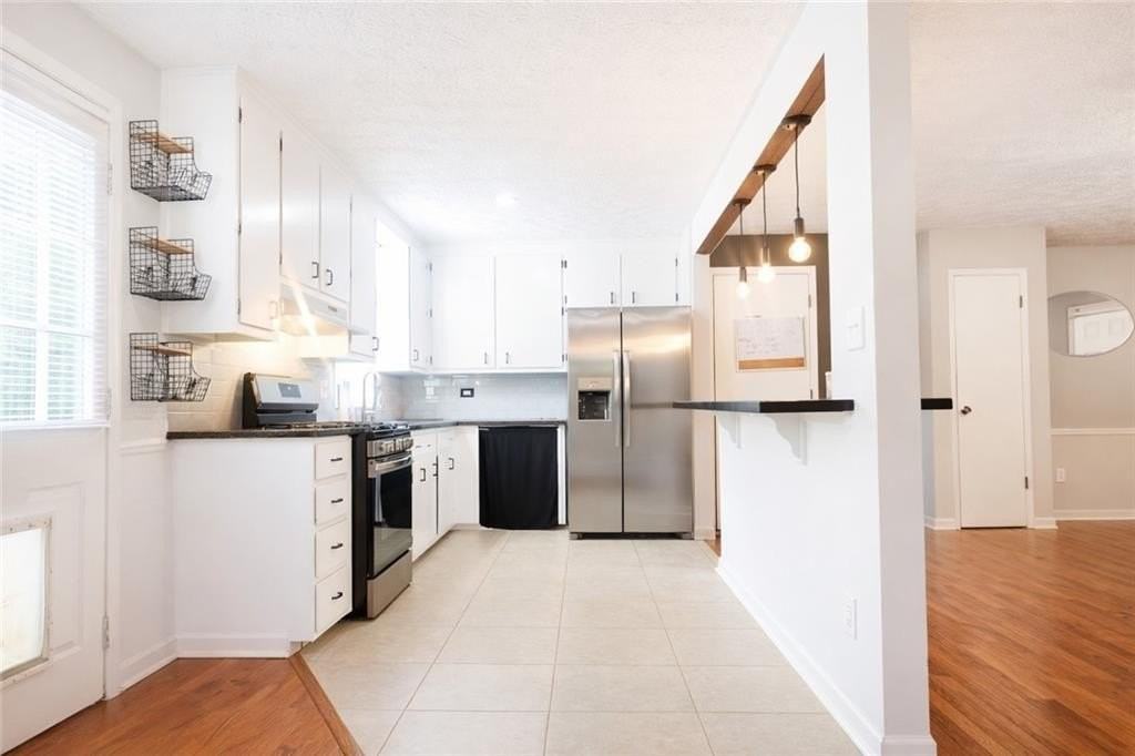 3820 Menloe Way - Photo 2 of 5