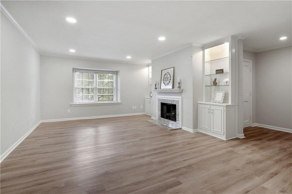 60 Chaumont Sq Nw - Photo 5 of 25