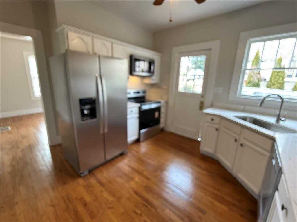 620 Bradford St Nw - Photo 4 of 9