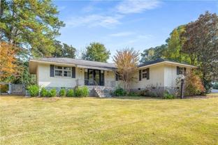 465 Eastland Dr - Photo 1 of 1