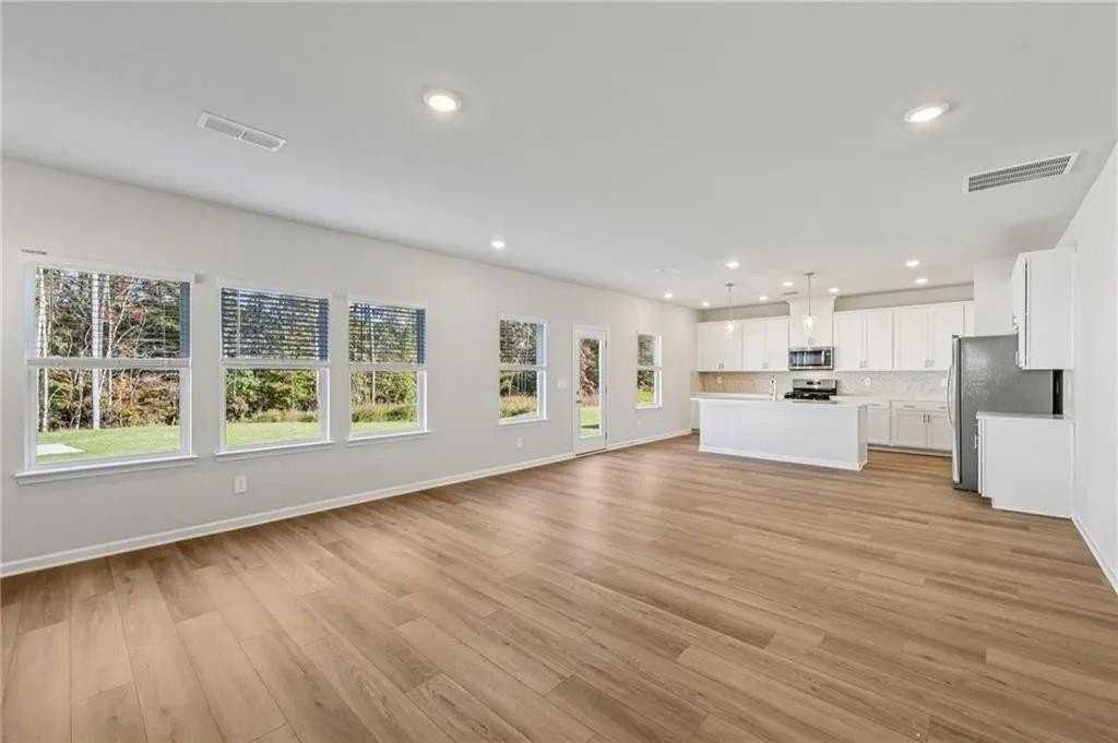 265 Sequoia Ln - Photo 7 of 26