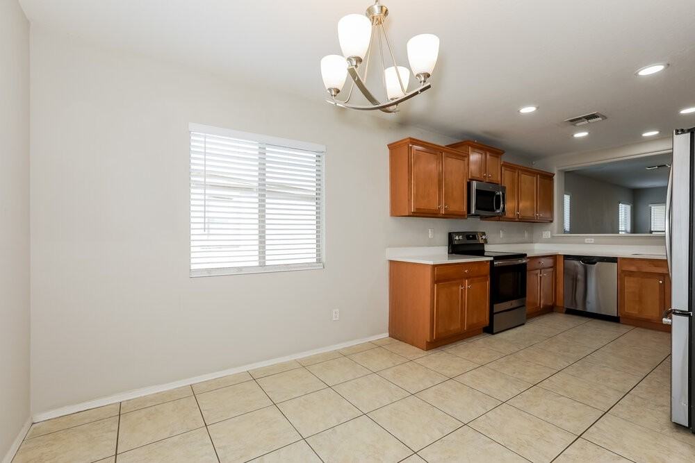 1750 E Christopher St - Photo 5 of 16