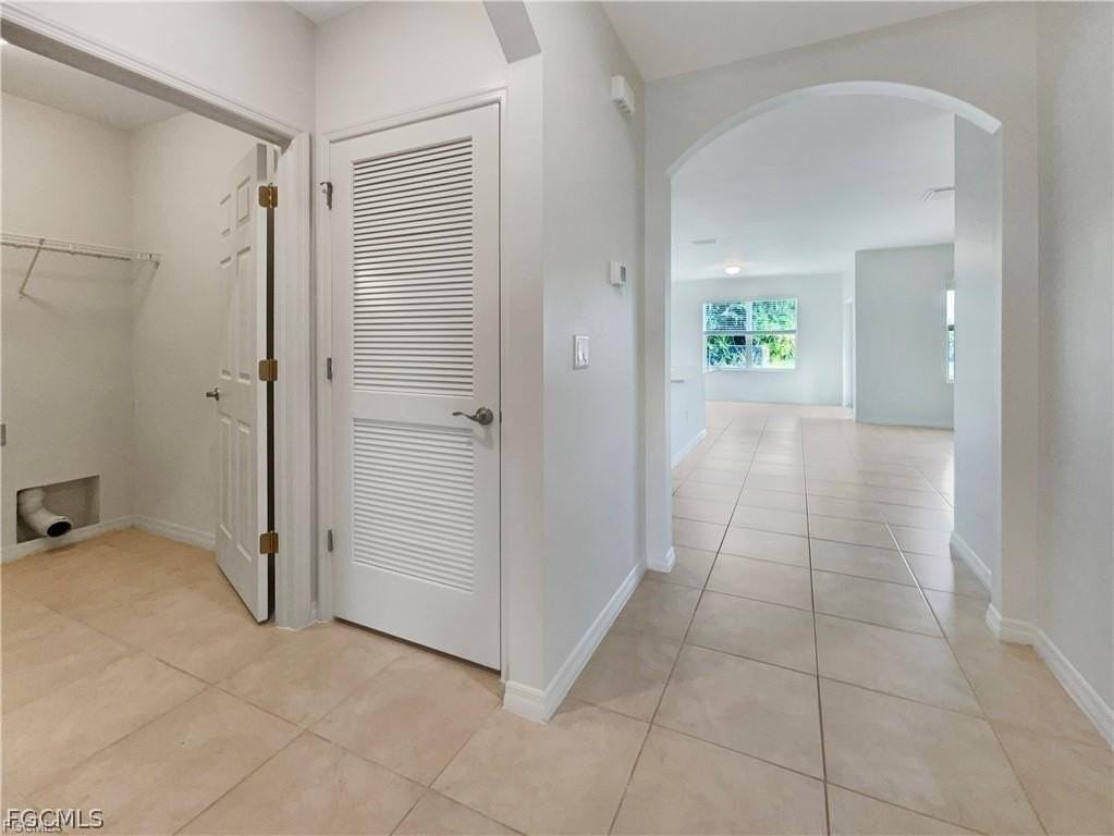 131 Ne 23rd Pl - Photo 4 of 16