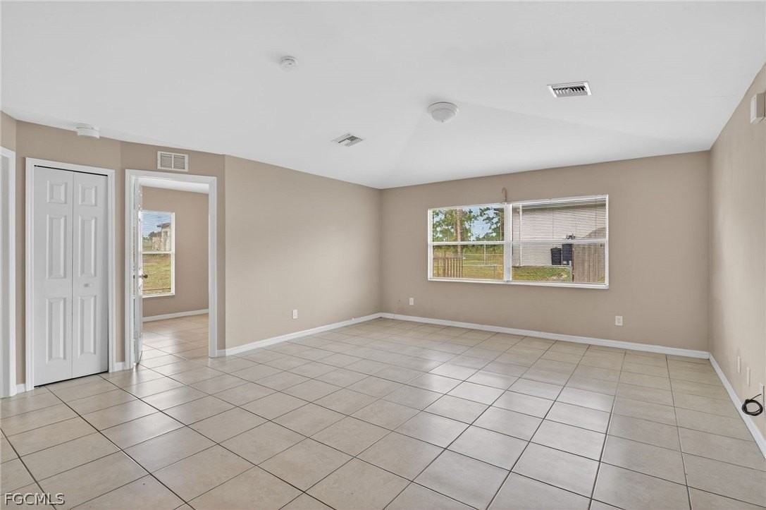 848 Holmes Ave - Photo 3 of 16