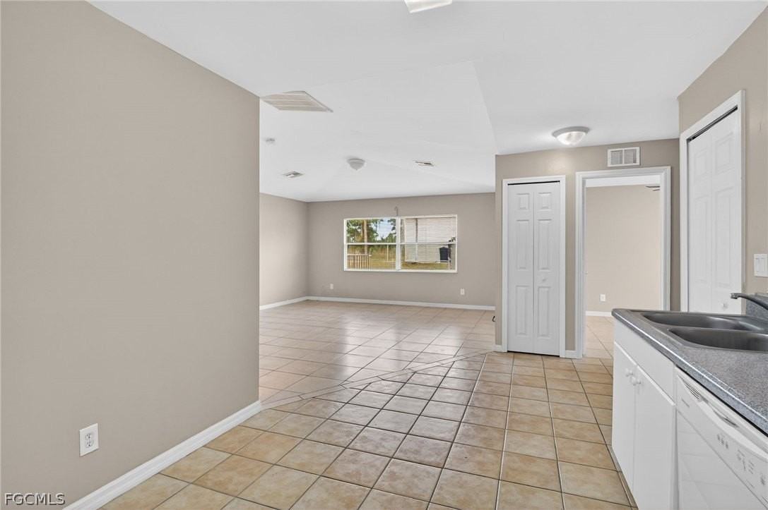 848 Holmes Ave - Photo 7 of 16