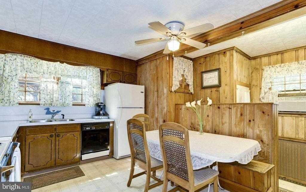 3720 Drexel Ave #A - Photo 5 of 15