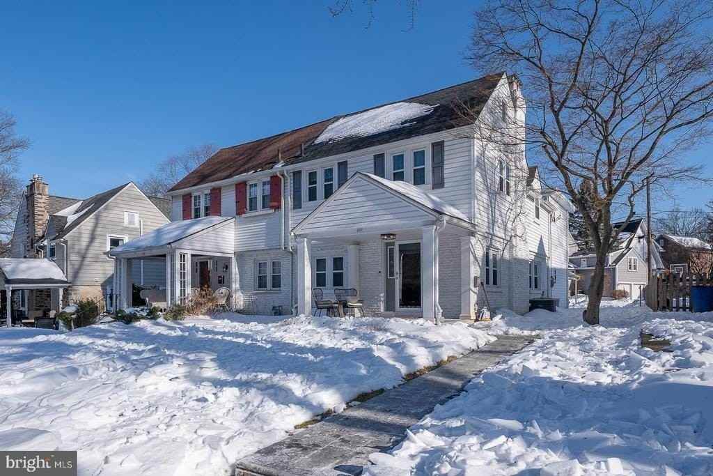 227 Hathaway Ln - Photo 2 of 50