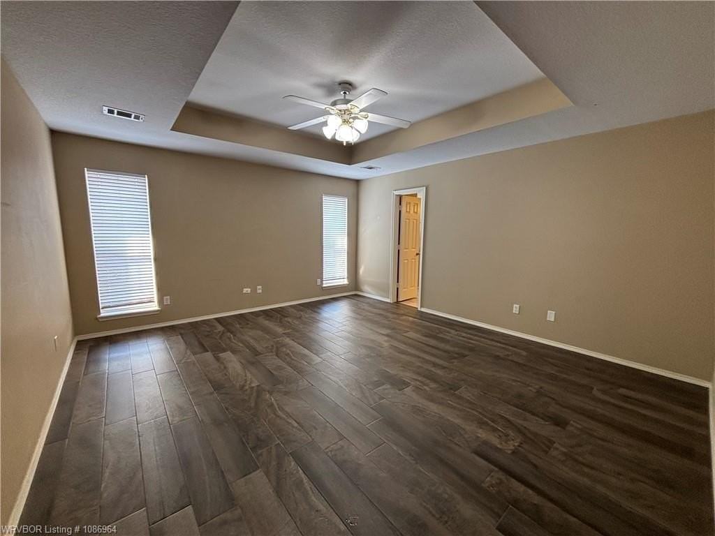 9028 S 28th St - Photo 5 of 13