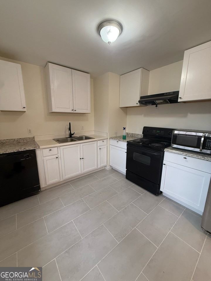 1732 Slate Rd - Photo 4 of 13