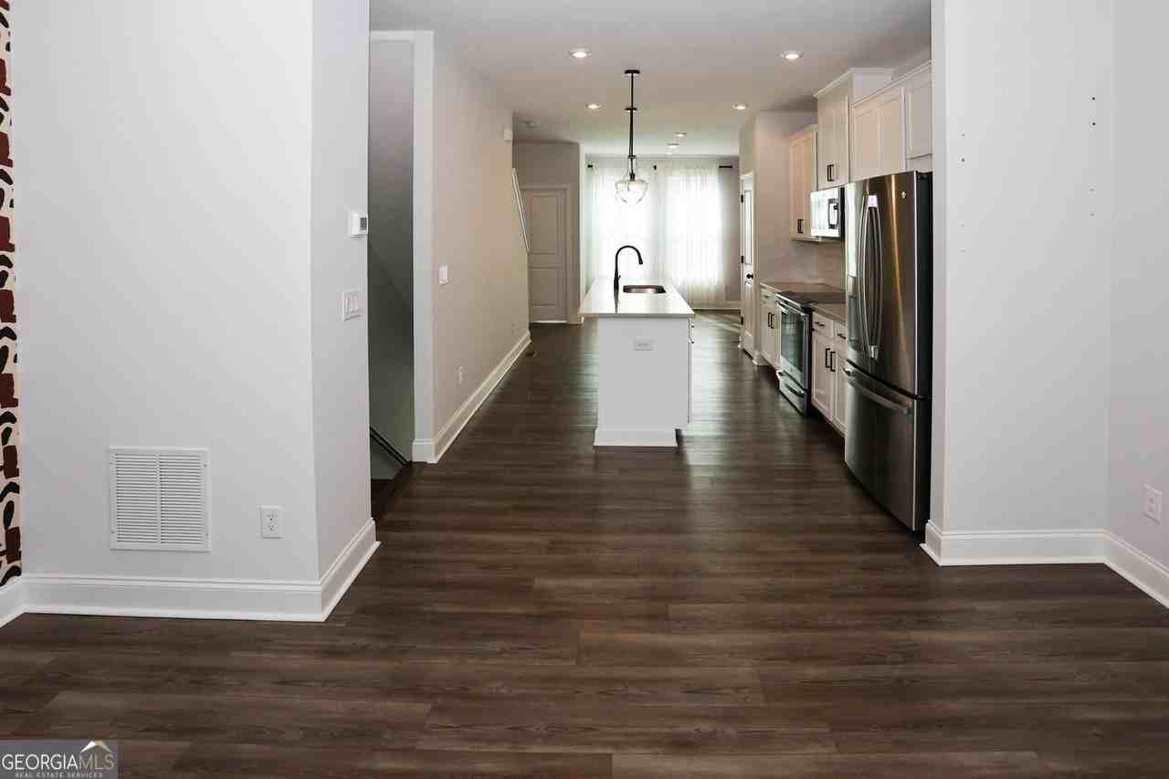 313 Skylar Ter Se - Photo 6 of 35