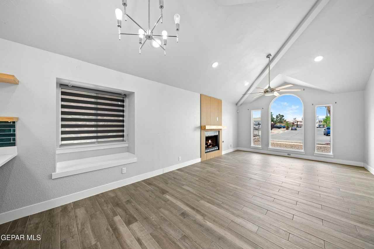 12160 Valley Quail Dr - Photo 2 of 27