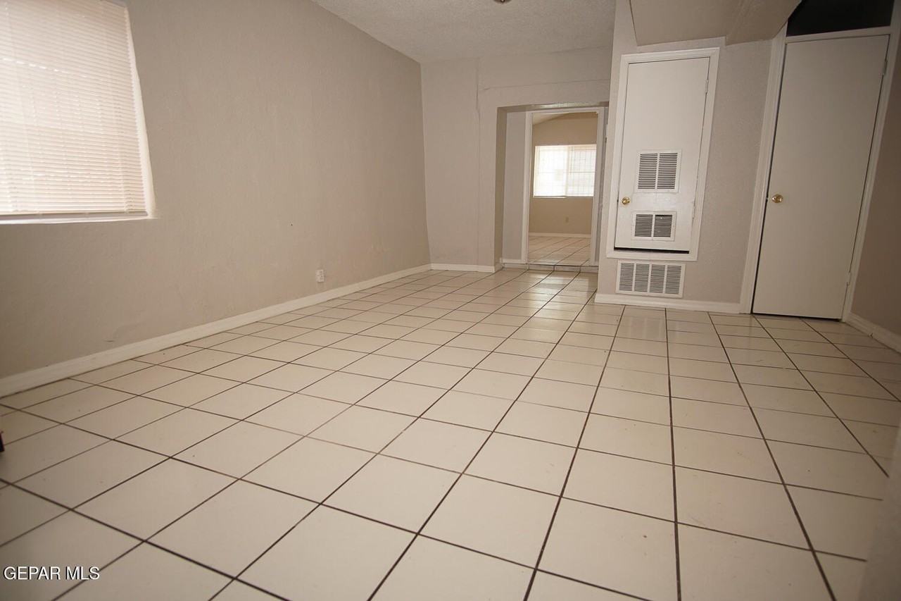 422 Val Verde St - Photo 7 of 16