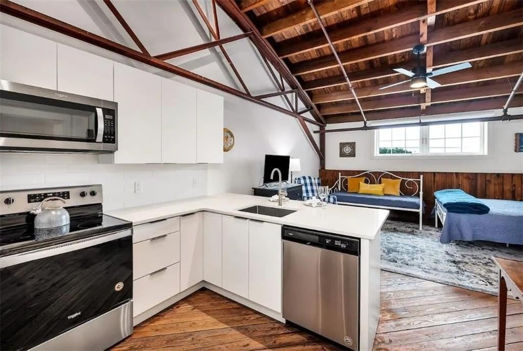 207 Gloucester St #204 - Photo 4 of 15