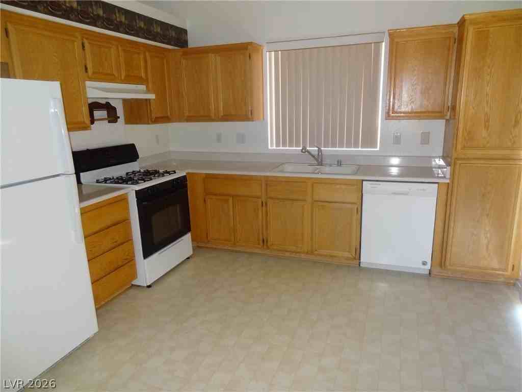 1199 Sunfire St - Photo 5 of 11