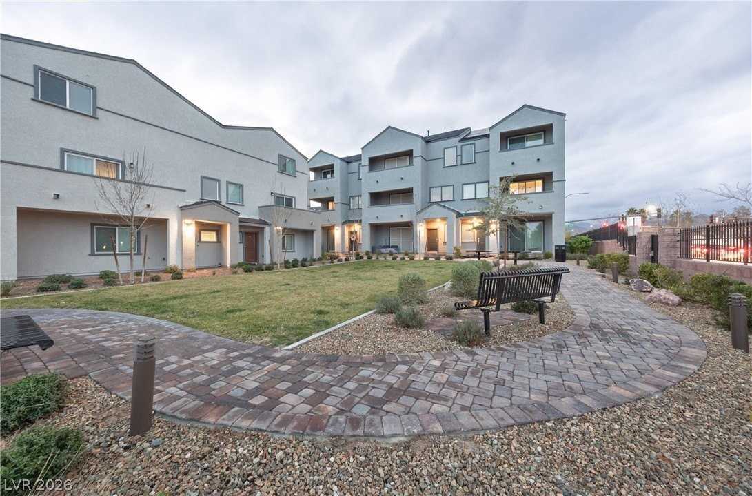 3541 Grigio St - Photo 4 of 40