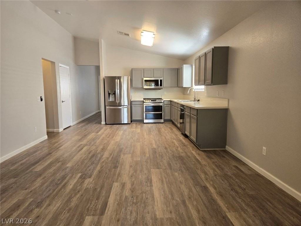 10163 Spider Rock Ave - Photo 5 of 20