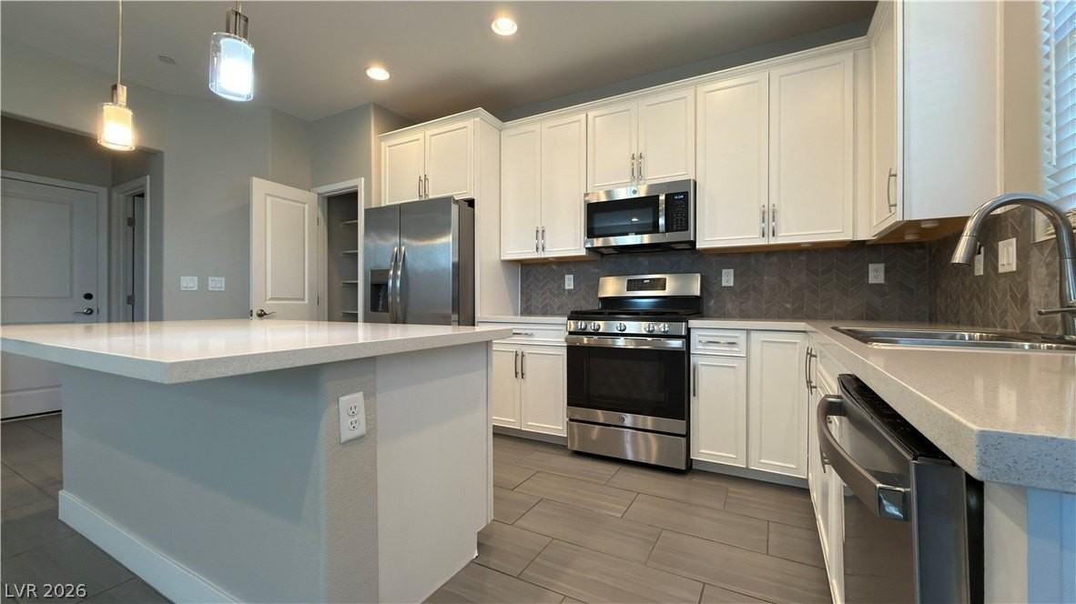 335 Cadence Vista Dr - Photo 2 of 18