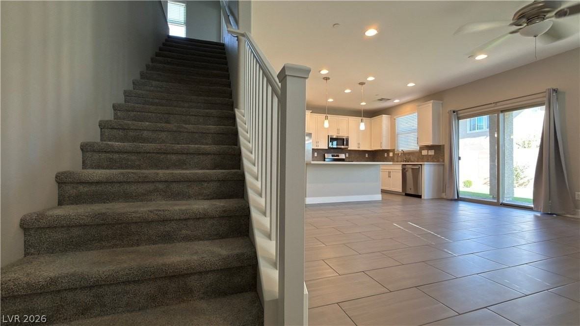 335 Cadence Vista Dr - Photo 4 of 18