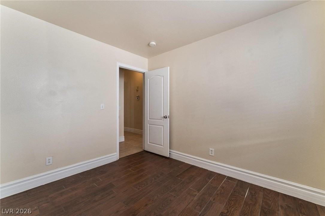 5223 Sangara Dr - Photo 6 of 35