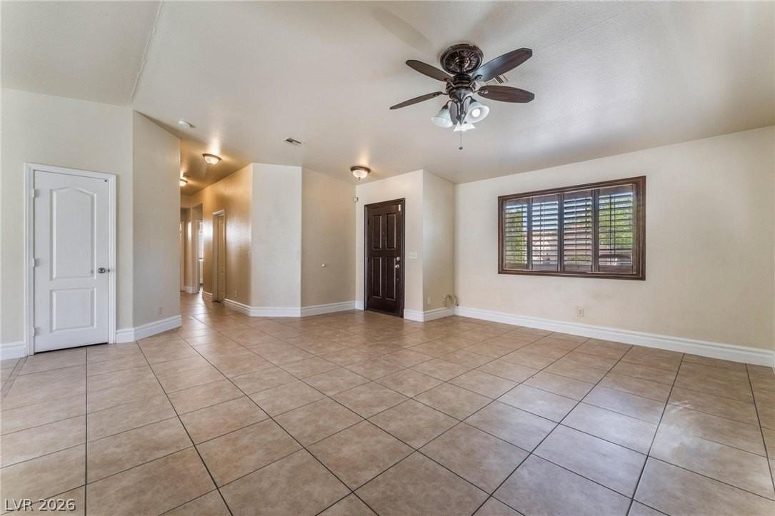 5223 Sangara Dr - Photo 7 of 35