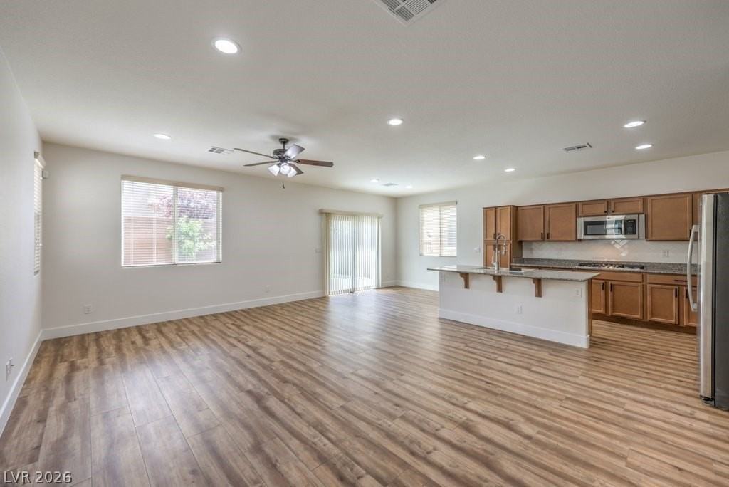 8079 Chocolate Hills Ct - Photo 5 of 37