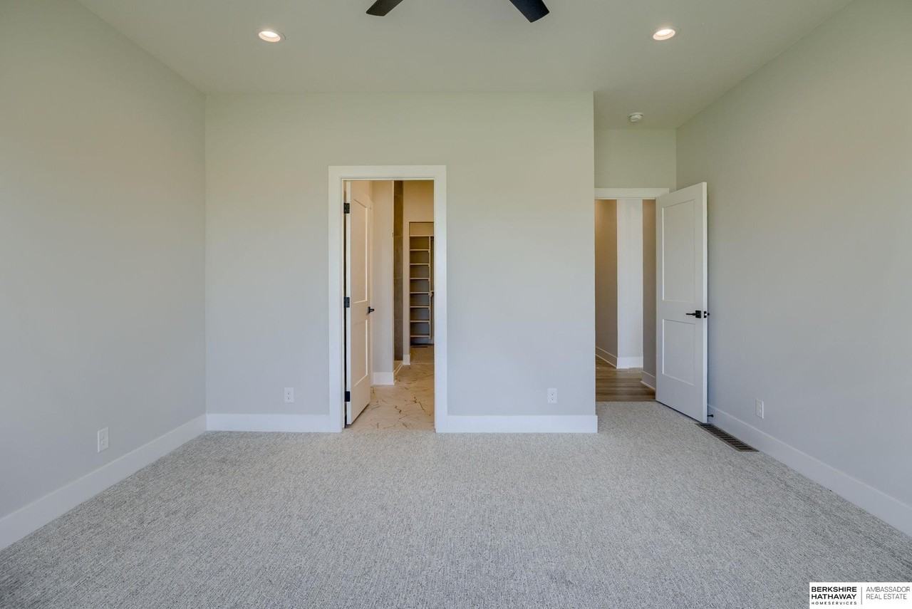 21144 Jessie Ave - Photo 7 of 15