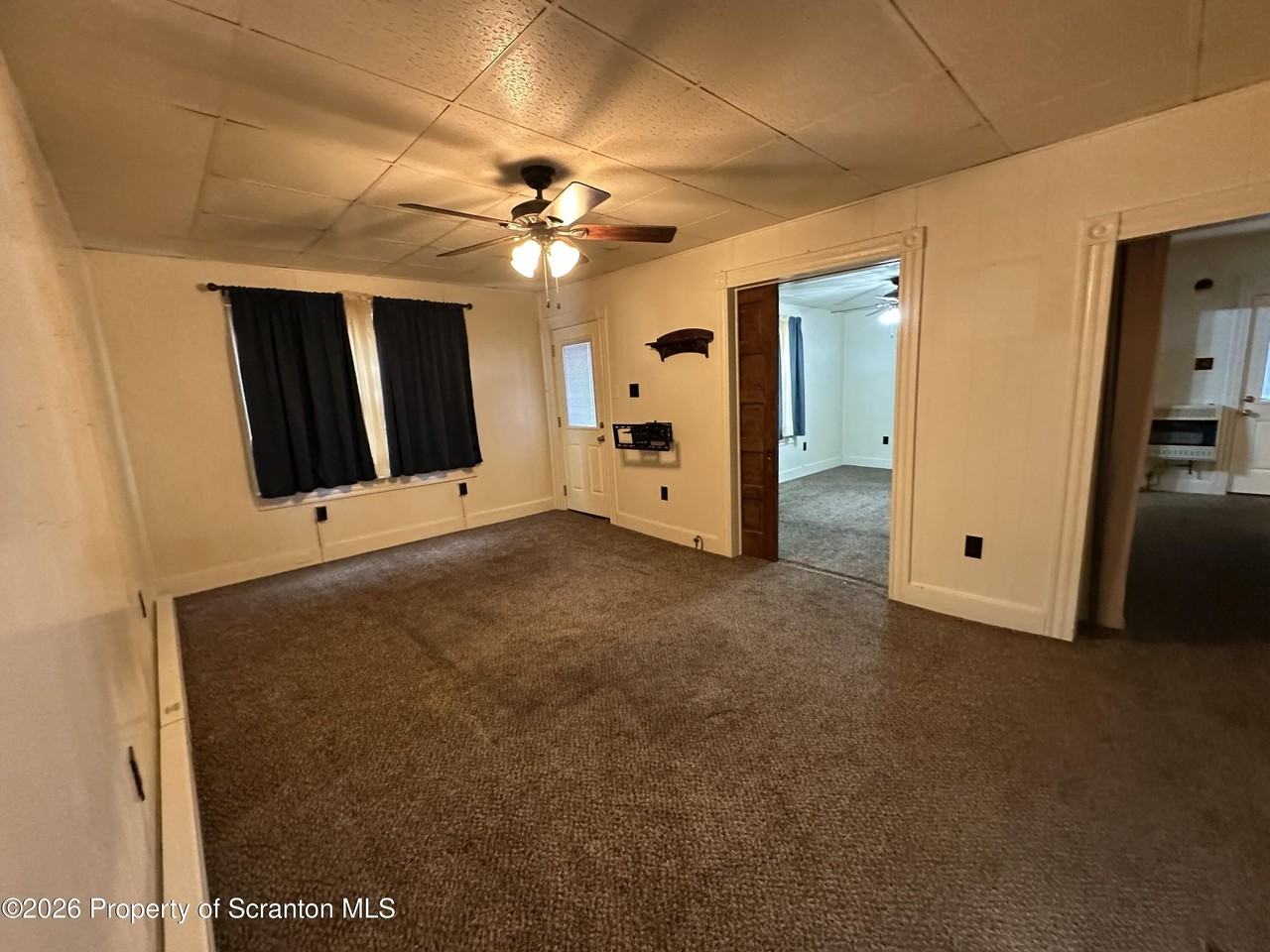 546 Main St - Photo 6 of 14