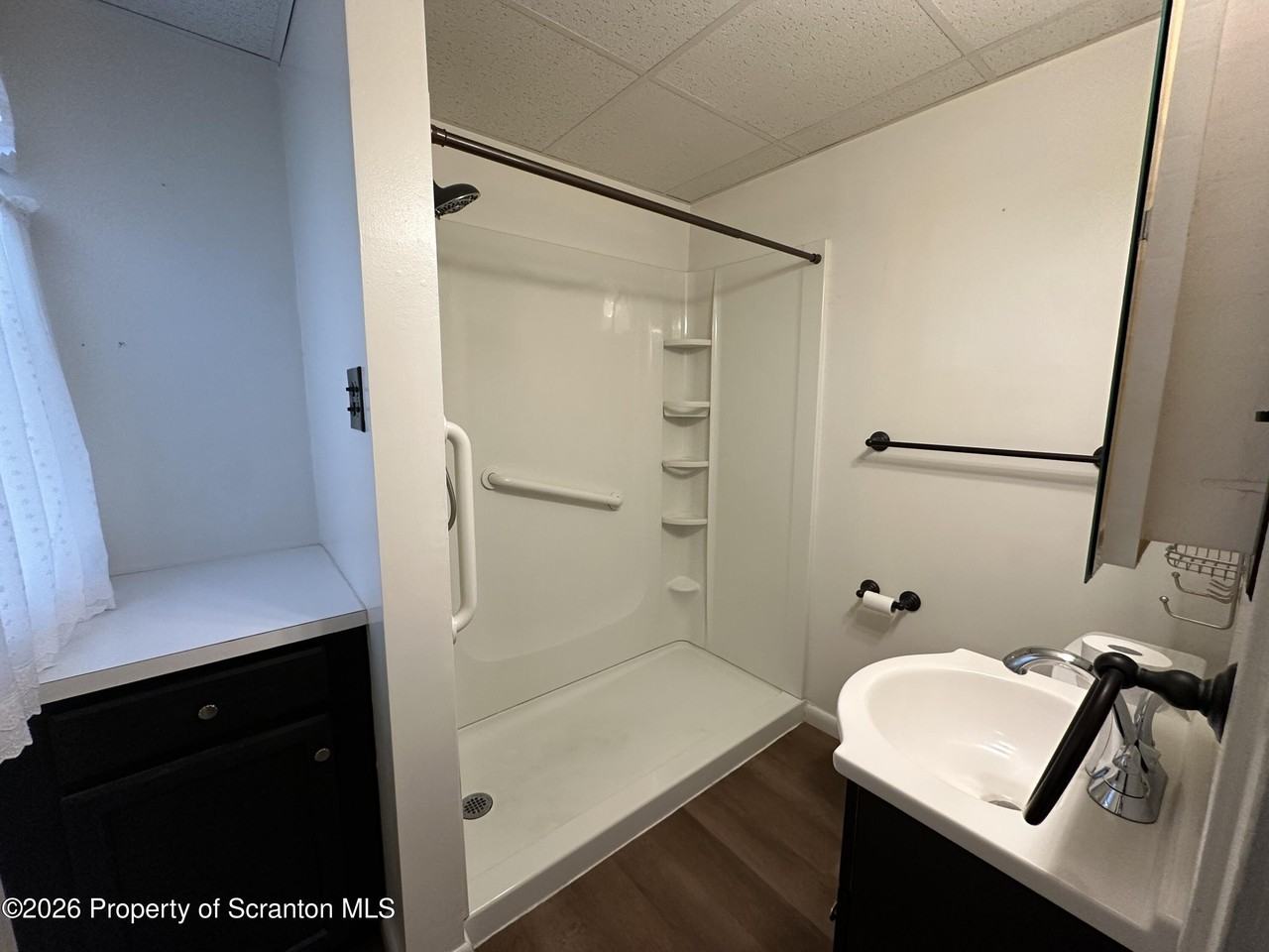 546 Main St - Photo 7 of 14