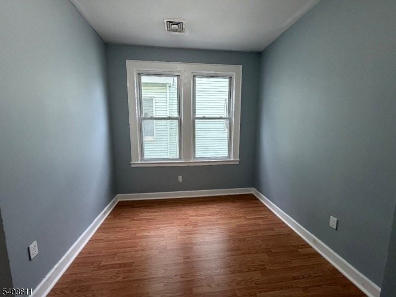 178 Osborne Ter - Photo 7 of 13