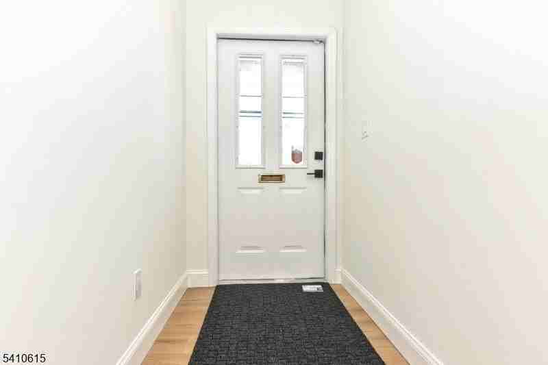 383 Lafayette Ave - Photo 4 of 21