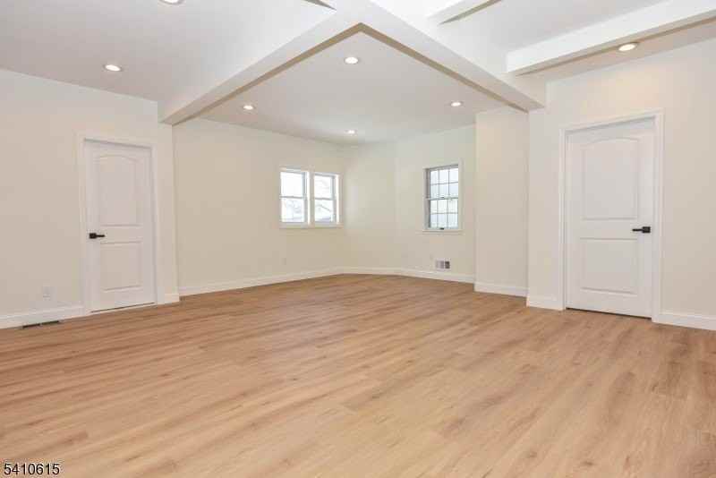 383 Lafayette Ave - Photo 5 of 21