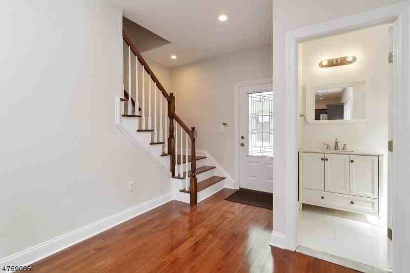 169 Passaic St - Photo 3 of 19