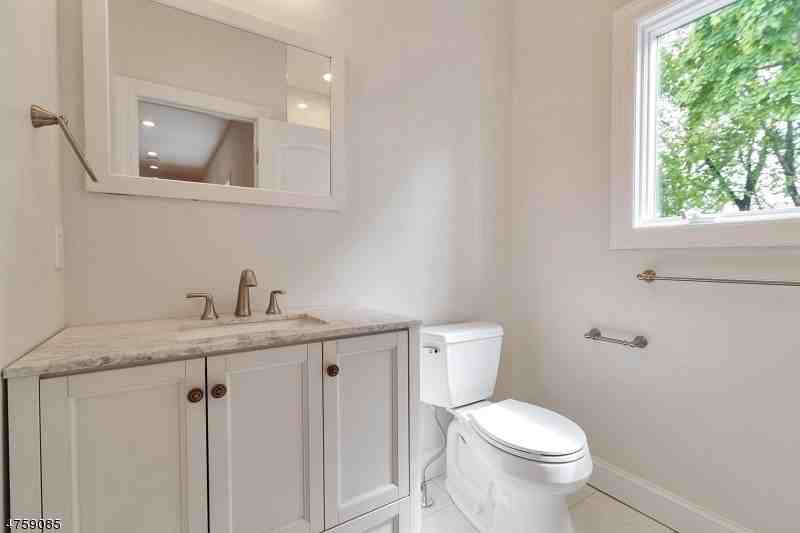 169 Passaic St - Photo 7 of 19