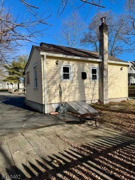 14 Glen Rd - Photo 2 of 13